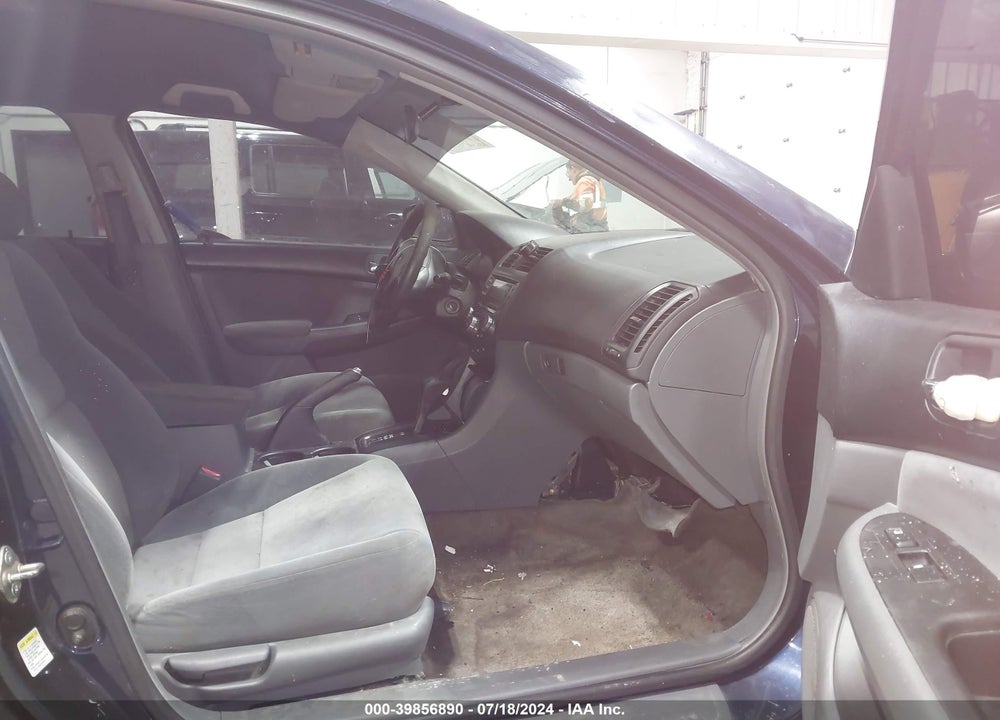 2006 HONDA ACCORD 2.4 LX VIN: 3HGCM56446G701266