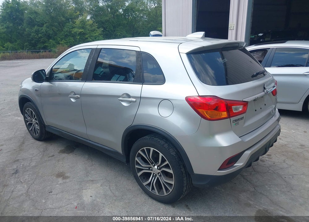 2018 MITSUBISHI OUTLANDER SPORT 2.4 SE VIN: JA4AR3AW3JU012498