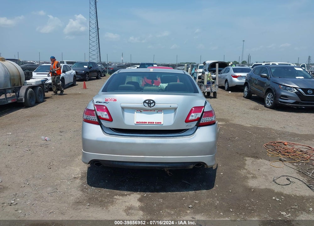 2010 TOYOTA CAMRY SE VIN: 4T1BF3EK9AU083100