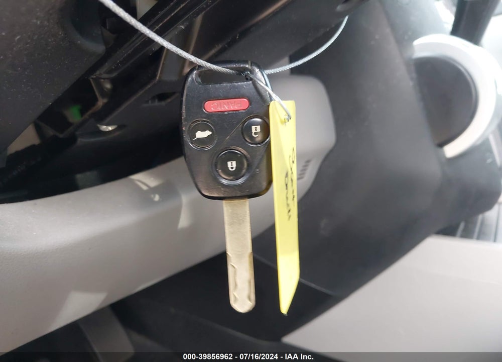 2010 HONDA PILOT EX-L VIN: 5FNYF3H54AB018555