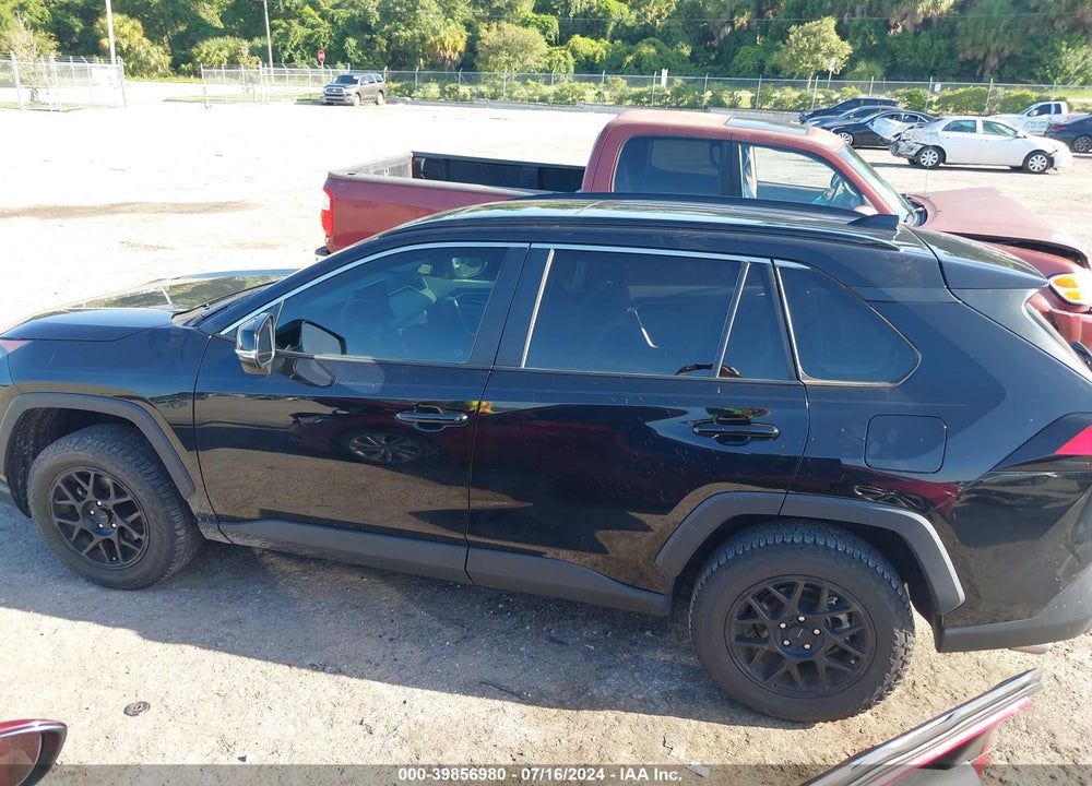 2021 TOYOTA RAV4 XLE VIN: 2T3W1RFVXMC167595