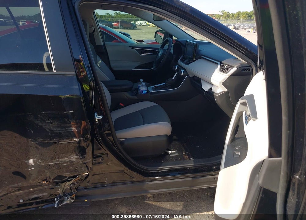 2021 TOYOTA RAV4 XLE VIN: 2T3W1RFVXMC167595