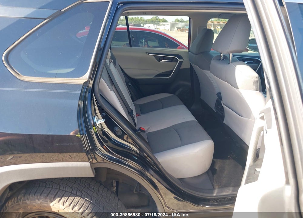 2021 TOYOTA RAV4 XLE VIN: 2T3W1RFVXMC167595