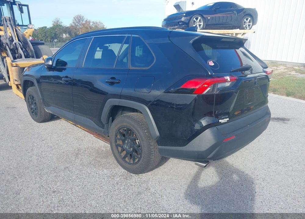 2021 TOYOTA RAV4 XLE VIN: 2T3W1RFVXMC167595