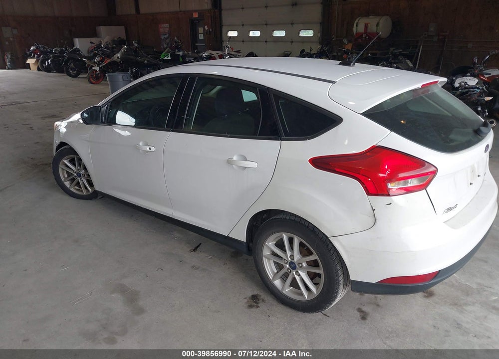 2017 FORD FOCUS SE VIN: 1FADP3K24HL231626