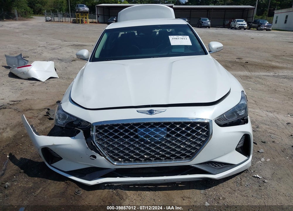 2020 GENESIS G70 2.0T RWD VIN: KMTG64LA8LU056369