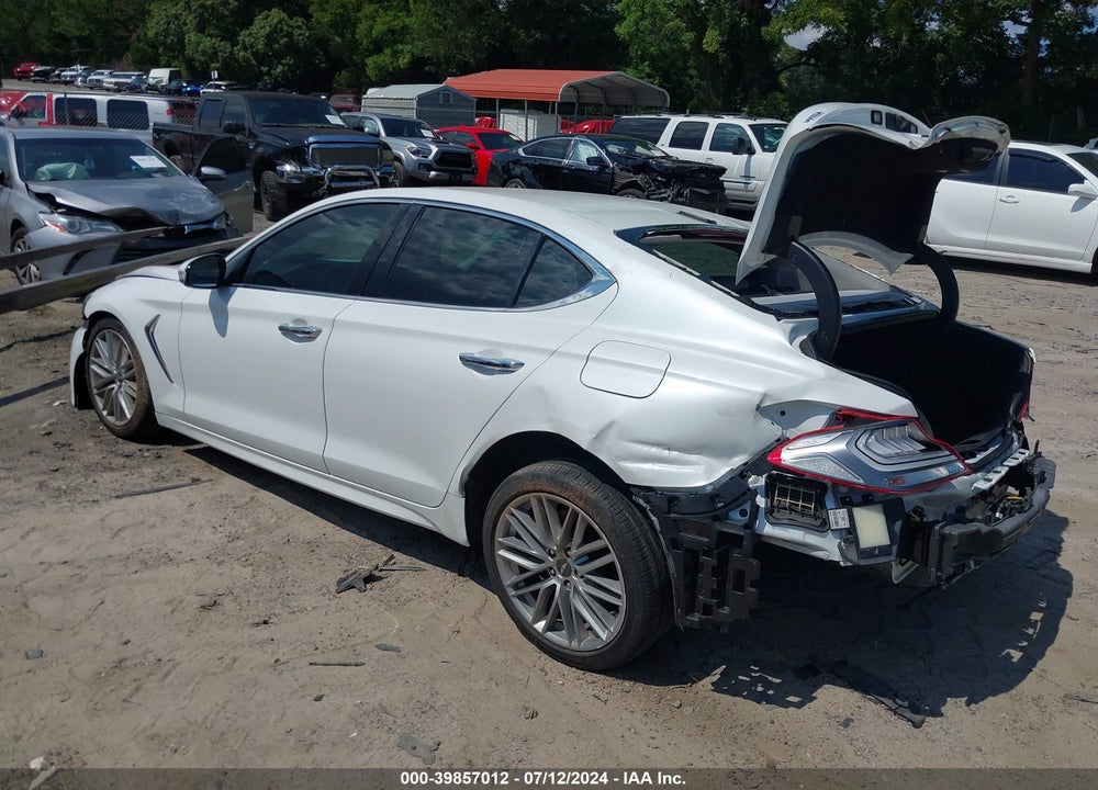 2020 GENESIS G70 2.0T RWD VIN: KMTG64LA8LU056369