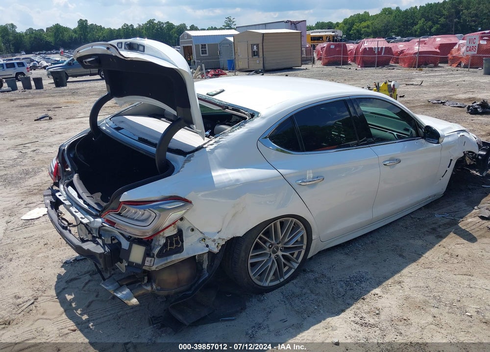 2020 GENESIS G70 2.0T RWD VIN: KMTG64LA8LU056369