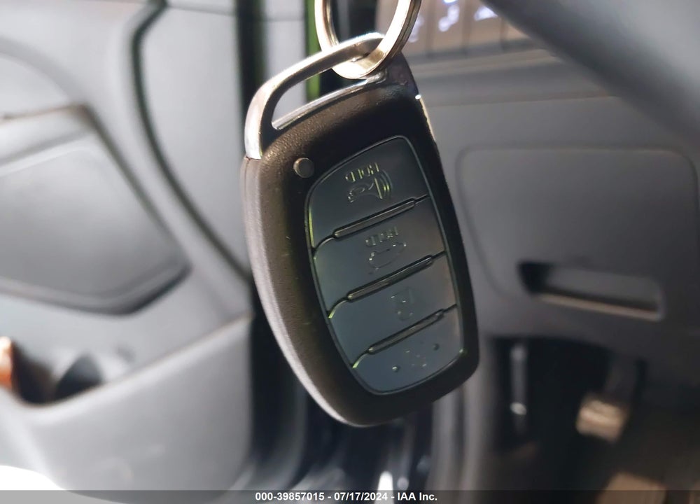 2017 HYUNDAI TUCSON LIMITED VIN: KM8J3CA22HU386725