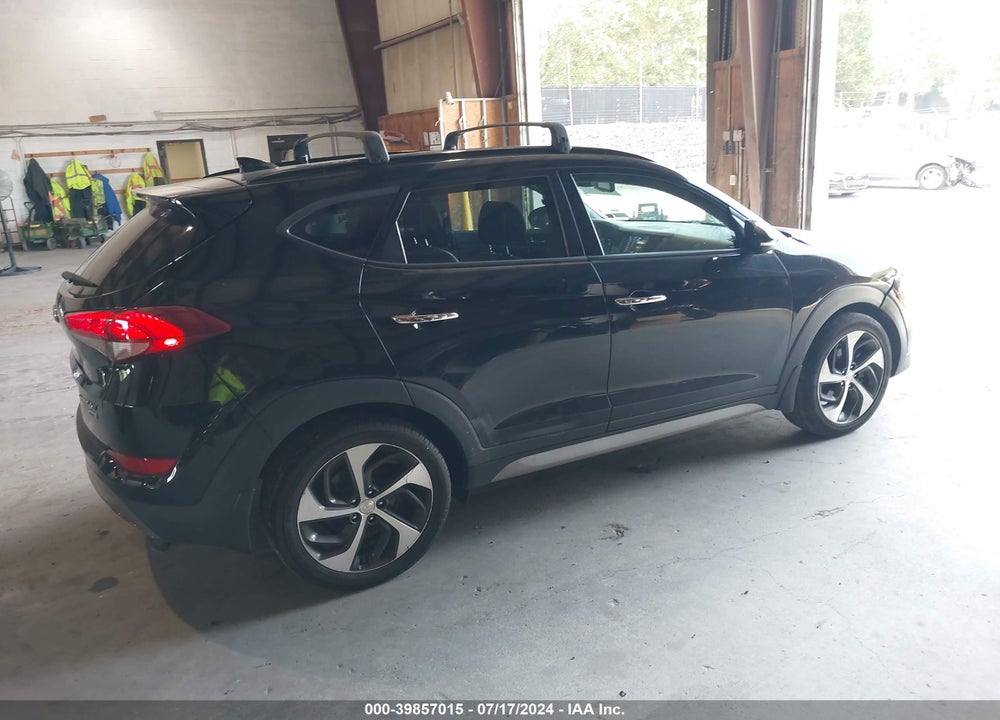 2017 HYUNDAI TUCSON LIMITED VIN: KM8J3CA22HU386725