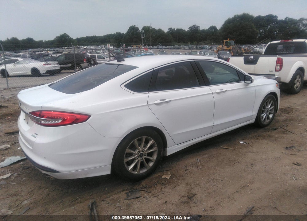 2017 FORD FUSION SE VIN: 3FA6P0HDXHR142659