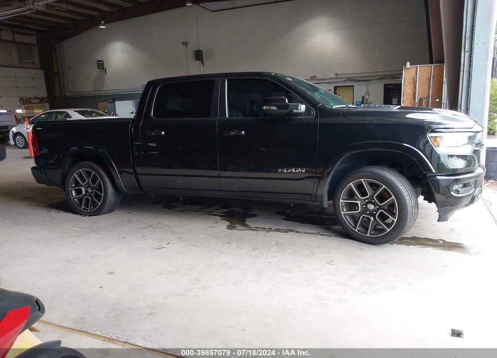 2021 RAM 1500 LAIE  4X4 5'7 BOX VIN: 1C6SRFJTXMN513895