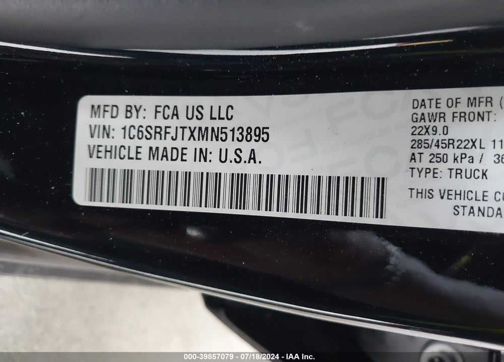 2021 RAM 1500 LAIE  4X4 5'7 BOX VIN: 1C6SRFJTXMN513895