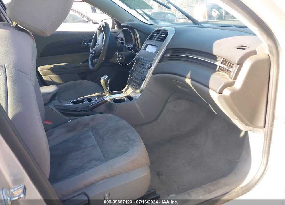 2015 CHEVROLET MALIBU VIN: 1G11B5SL0FF301112