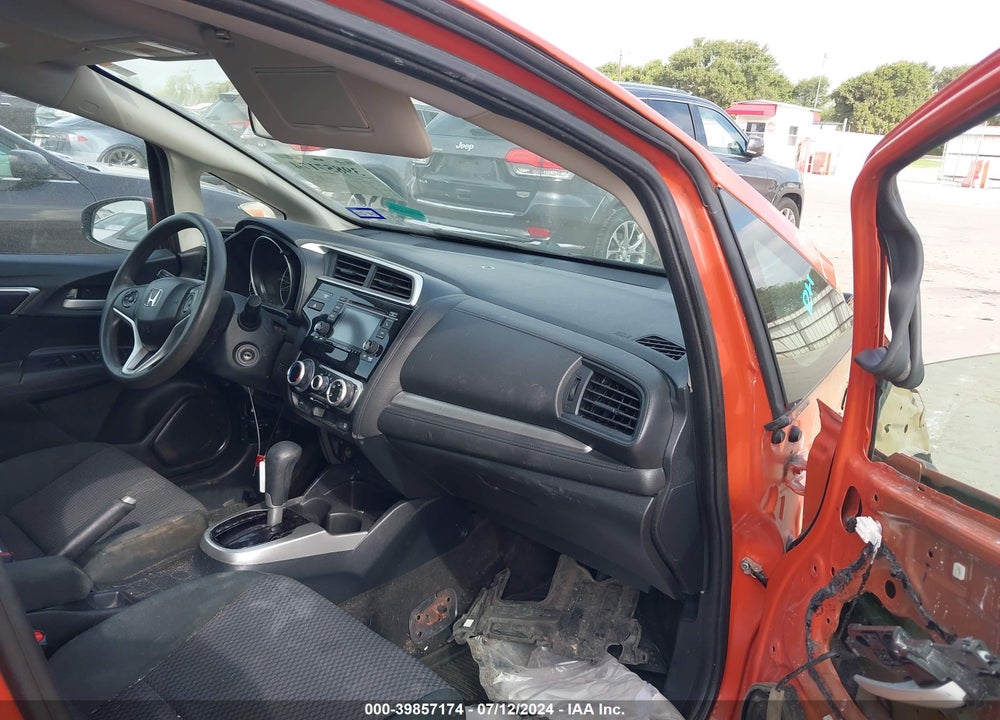 2018 HONDA FIT LX VIN: 3HGGK5H45JM730922