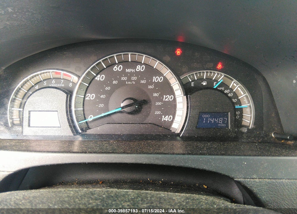 2013 TOYOTA CAMRY SE VIN: 4T1BF1FK6DU647891