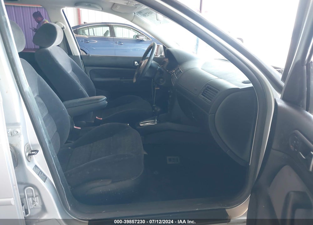 2004 VOLKSWAGEN JETTA GLS 2.0L VIN: WVWSL61J94W002794