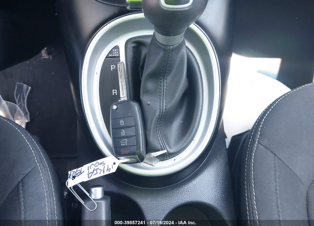 2019 KIA SOUL VIN: KNDJN2A28K7665904