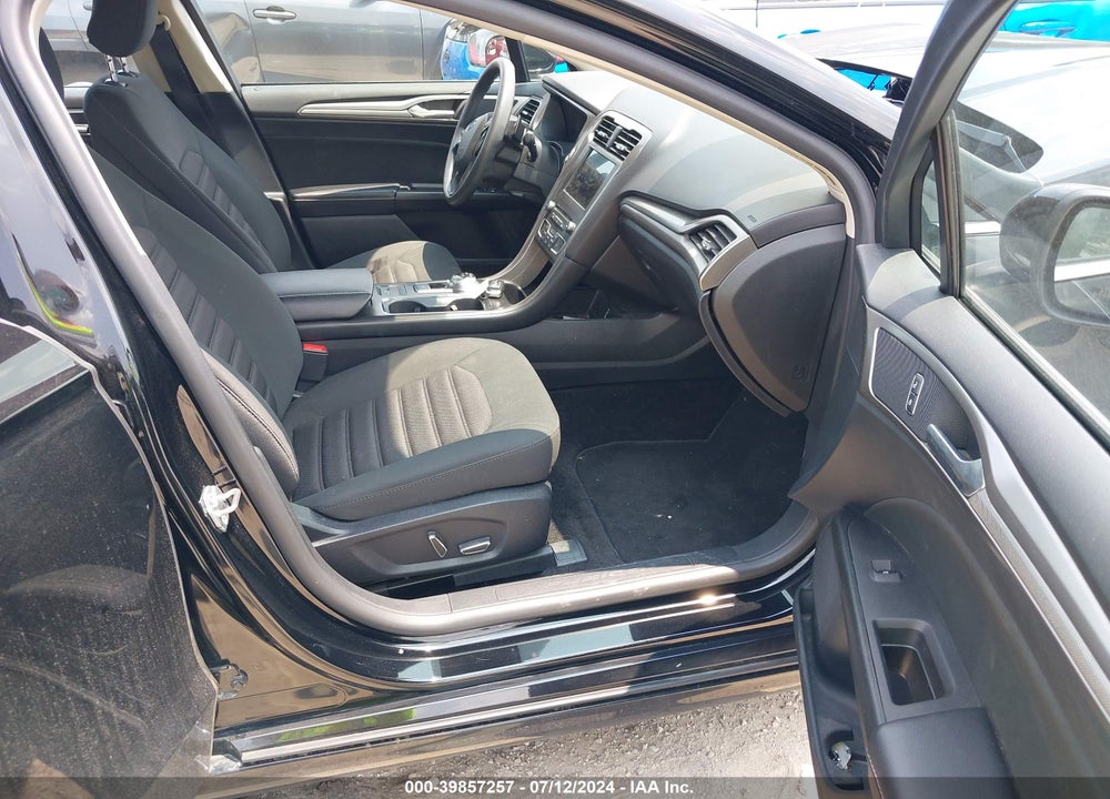 2018 FORD FUSION SE VIN: 3FA6P0HD7JR153589