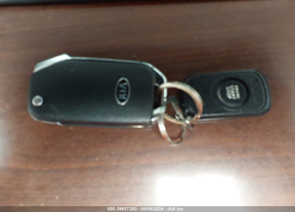 2020 KIA SOUL !/+/S VIN: KNDJ23AU8L7733927