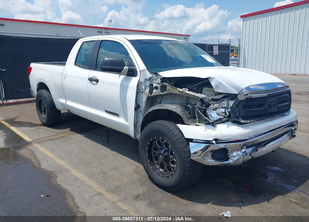 2010 TOYOTA TUNDRA GRADE 5.7L V8 VIN: 5TFUW5F16AX104403