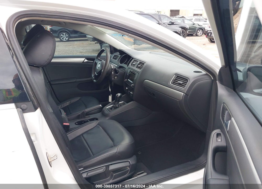 2017 VOLKSWAGEN JETTA 1.4T S VIN: 3VW2B7AJ3HM216675
