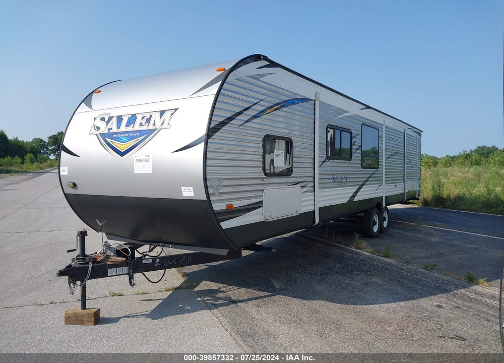 2018 FOREST RIVER SALEM VIN: 4X4TSMM29J8063511