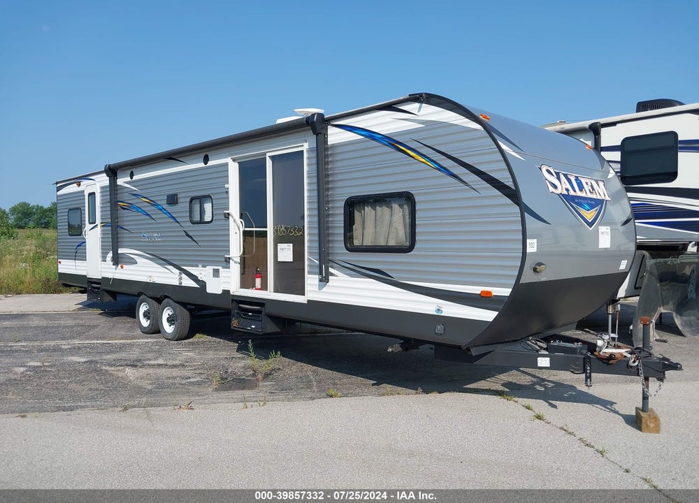 2018 FOREST RIVER SALEM VIN: 4X4TSMM29J8063511