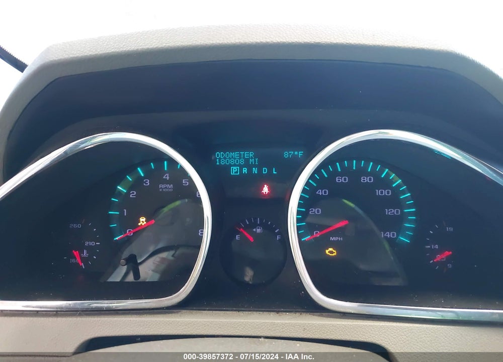 2011 CHEVROLET TRAVERSE LS VIN: 1GNKVEED6BJ214921