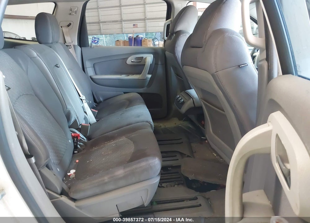 2011 CHEVROLET TRAVERSE LS VIN: 1GNKVEED6BJ214921