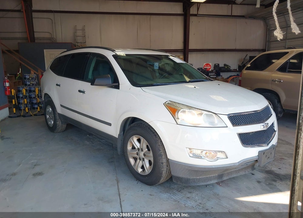 2011 CHEVROLET TRAVERSE LS VIN: 1GNKVEED6BJ214921
