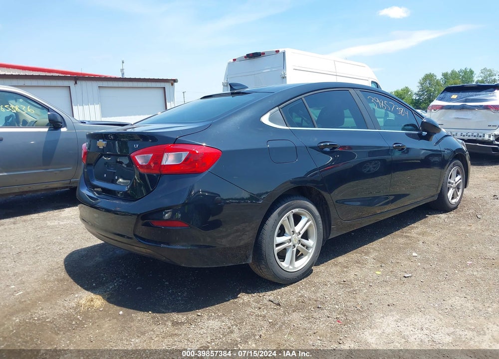 2017 CHEVROLET CRUZE LT AUTO VIN: 1G1BE5SMXH7185824