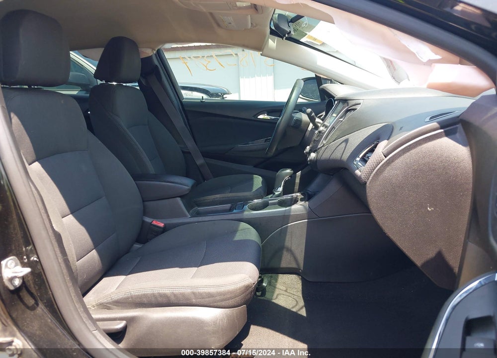 2017 CHEVROLET CRUZE LT AUTO VIN: 1G1BE5SMXH7185824