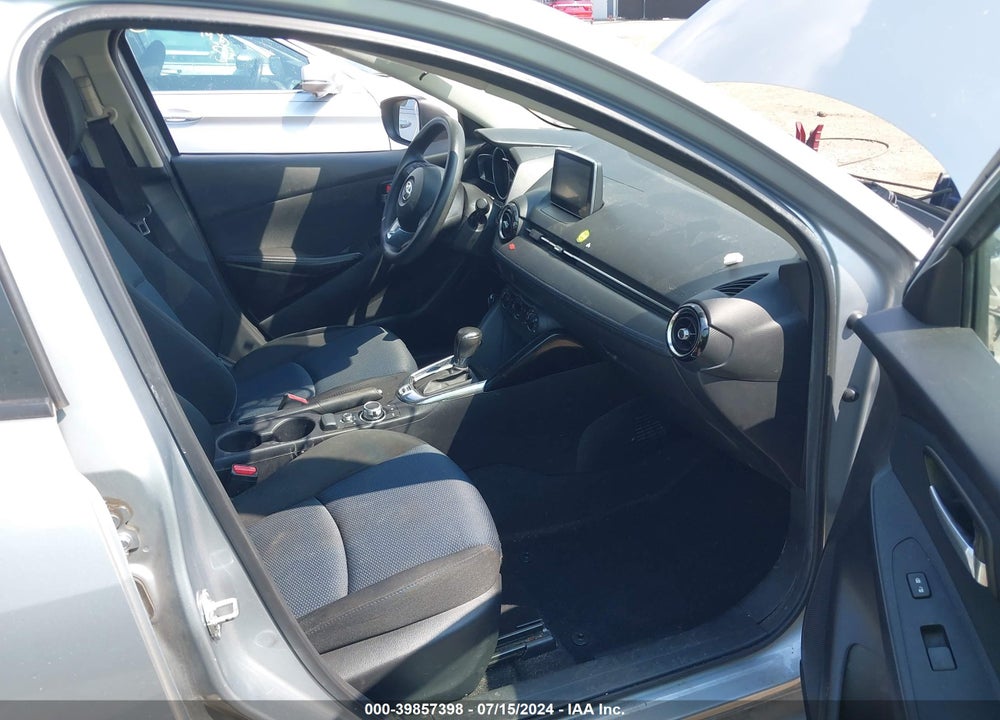 2017 TOYOTA YARIS IA VIN: 3MYDLBYV3HY154435