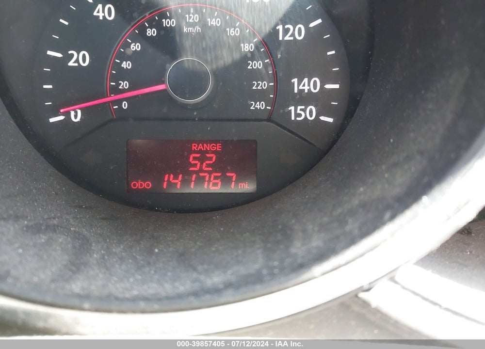 2011 KIA SORENTO VIN: 5XYKT3A11BG149619