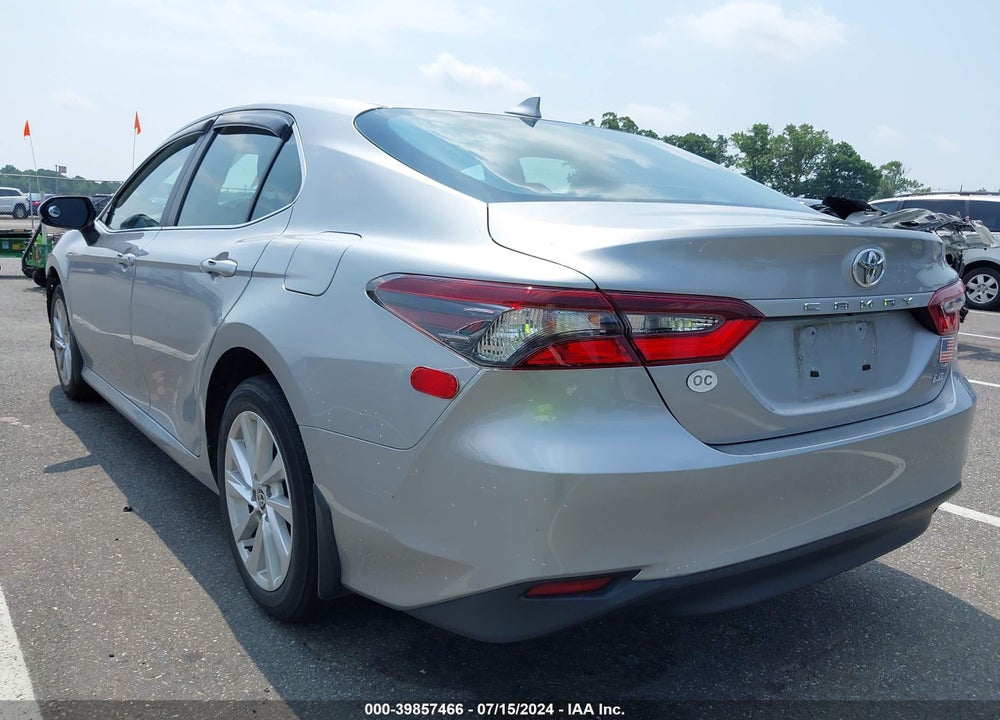 2021 TOYOTA CAMRY LE VIN: 4T1C11AK9MU571562