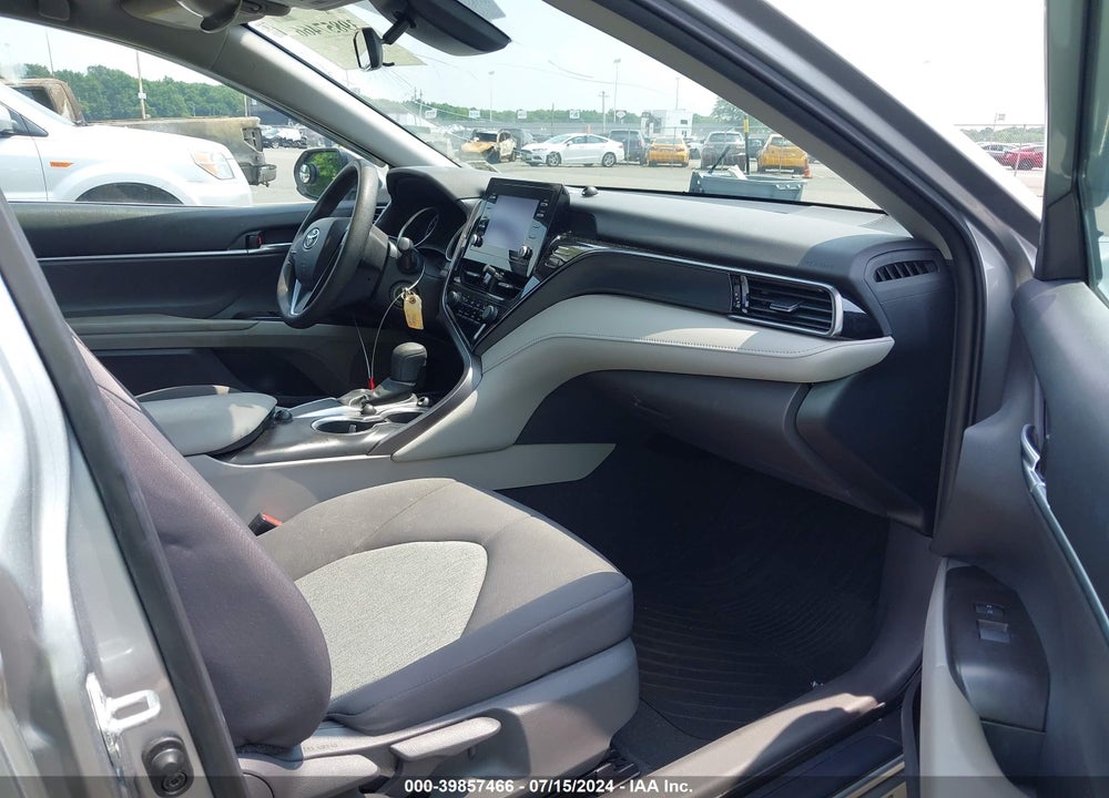 2021 TOYOTA CAMRY LE VIN: 4T1C11AK9MU571562
