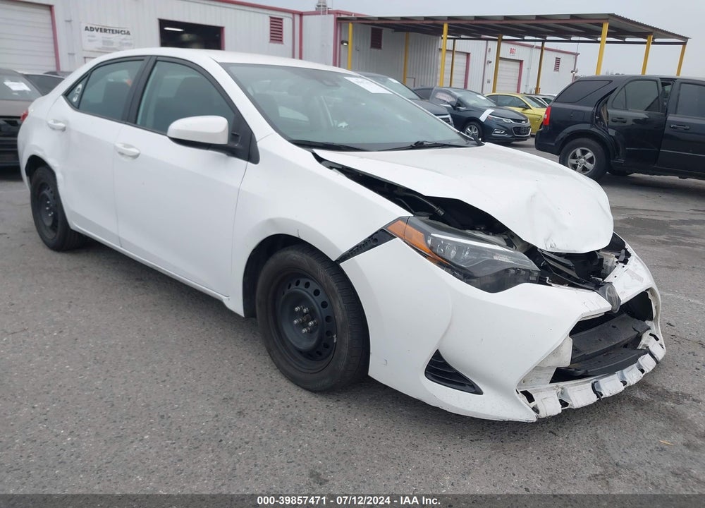 2018 TOYOTA COROLLA LE VIN: 2T1BURHE0JC073278