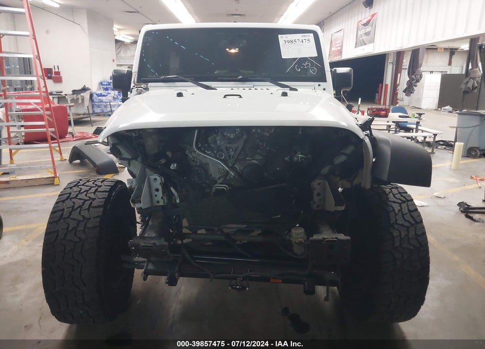 2018 JEEP WRANGLER JK UNLIMITED SPORT S 4X4 VIN: 1C4HJWDG9JL904892
