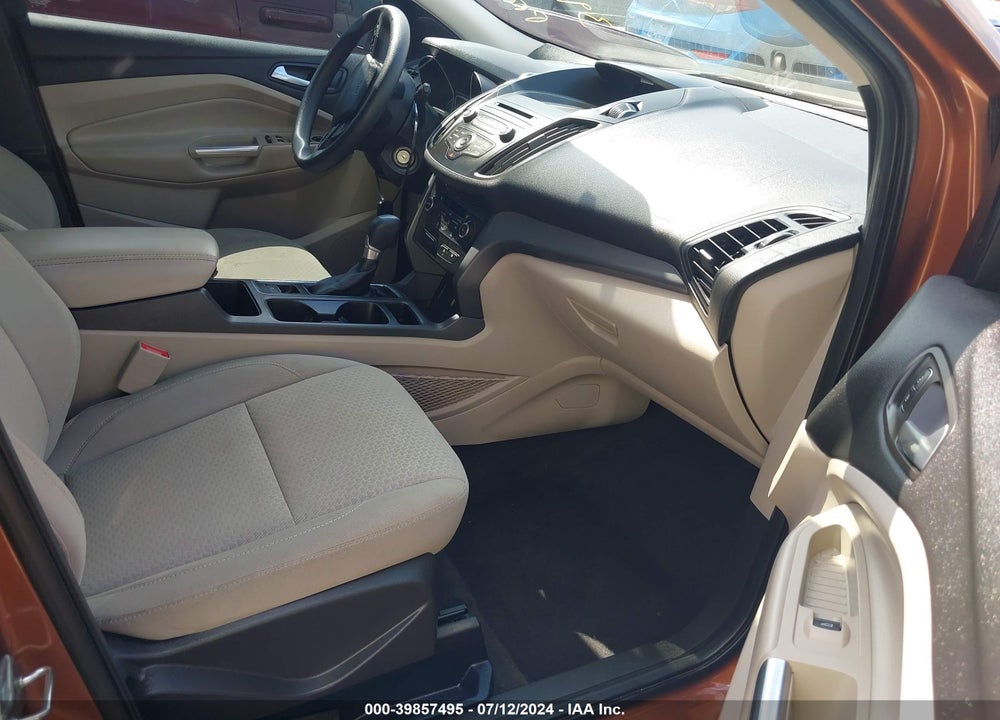2017 FORD ESCAPE VIN: 1FMCU0GD8HUA38294