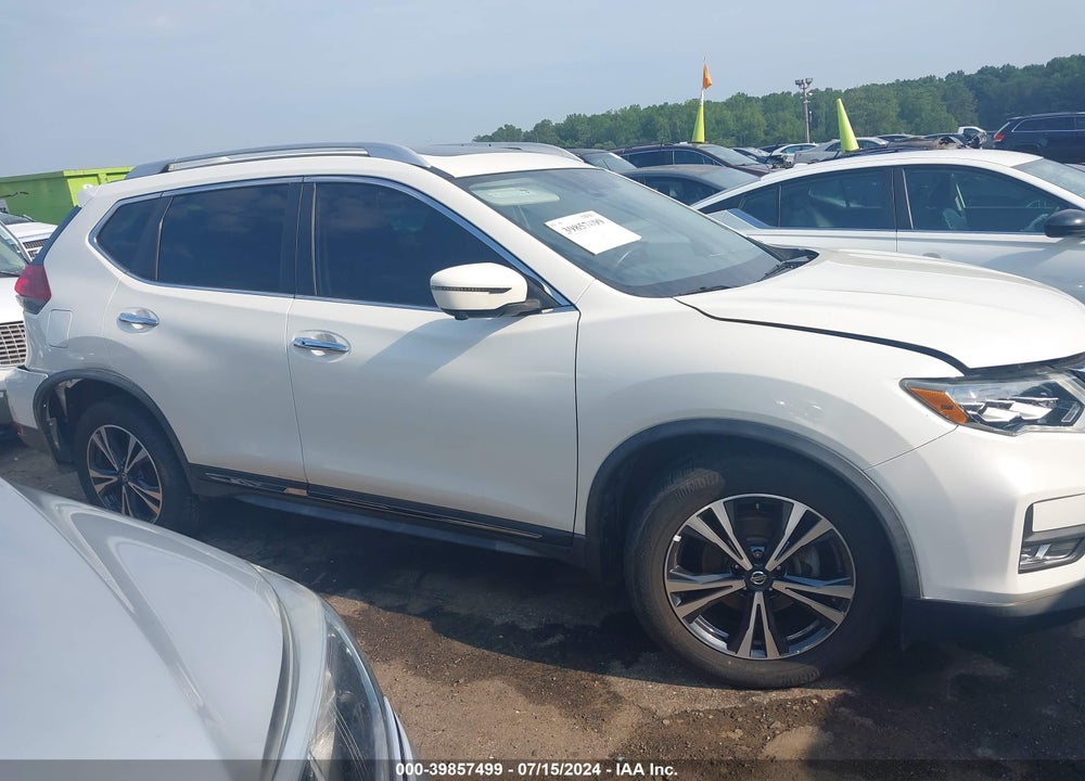 2018 NISSAN ROGUE SL VIN: JN8AT2MT7JW456673