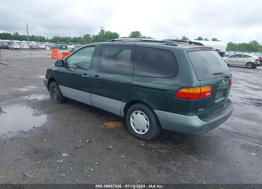 2000 TOYOTA SIENNA LE VIN: 4T3ZF13C0YU261055