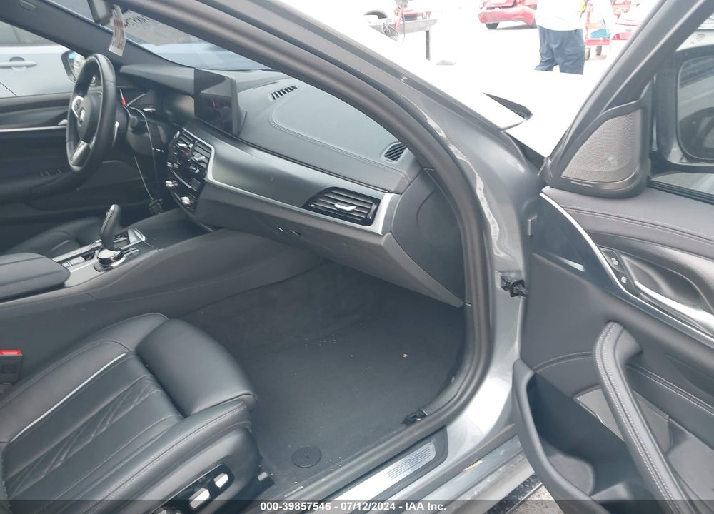 2023 BMW M550 I XDRIVE VIN: WBA13BK04PCN21832
