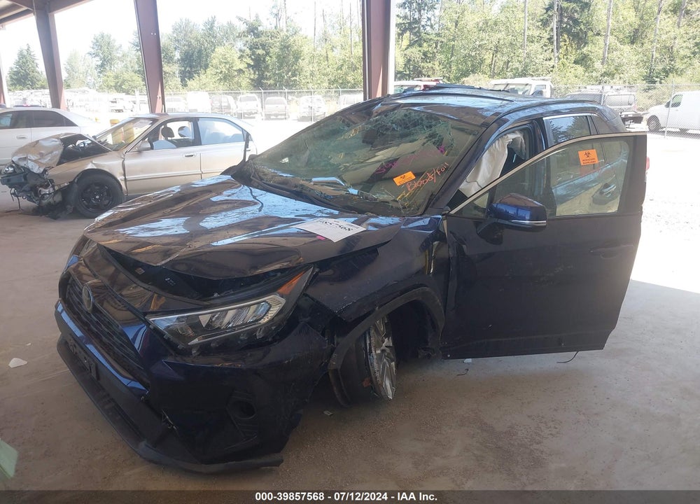 2019 TOYOTA RAV4 XLE PREMIUM VIN: JTMA1RFV7KD028429