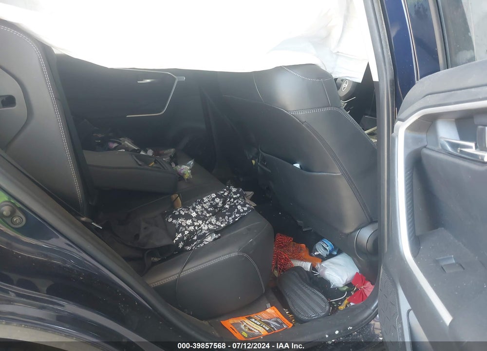 2019 TOYOTA RAV4 XLE PREMIUM VIN: JTMA1RFV7KD028429