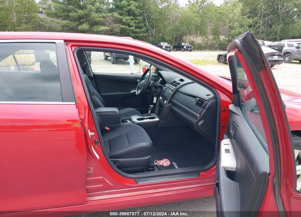2013 TOYOTA CAMRY SE VIN: 4T1BF1FK2DU657687