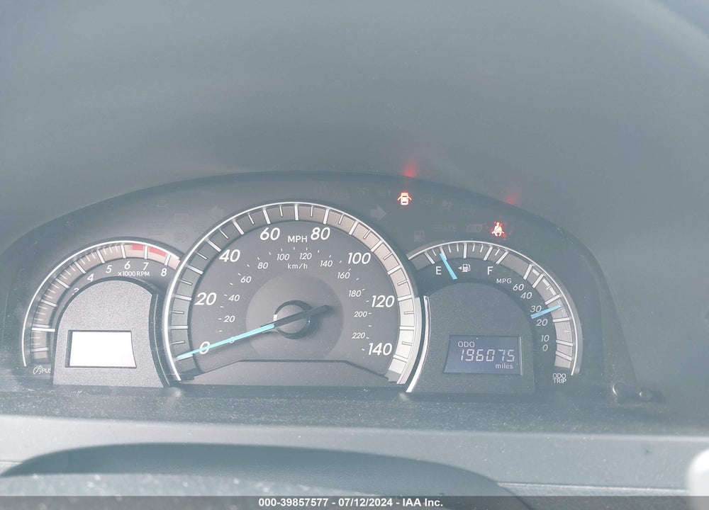 2013 TOYOTA CAMRY SE VIN: 4T1BF1FK2DU657687