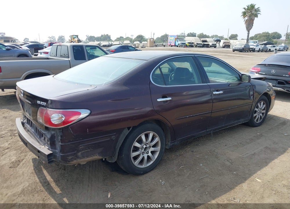 2002 LEXUS ES 300 VIN: JTHBF30G325014615