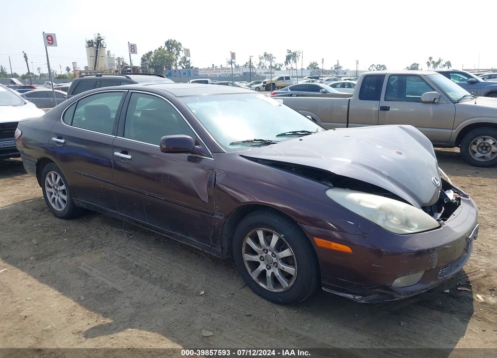 2002 LEXUS ES 300 VIN: JTHBF30G325014615