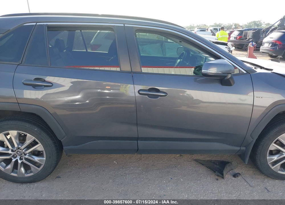 2019 TOYOTA RAV4 XLE PREMIUM VIN: 2T3C1RFV4KW057348